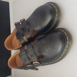 Dr Martens Airwair US size 7  Black faux leather model AW004